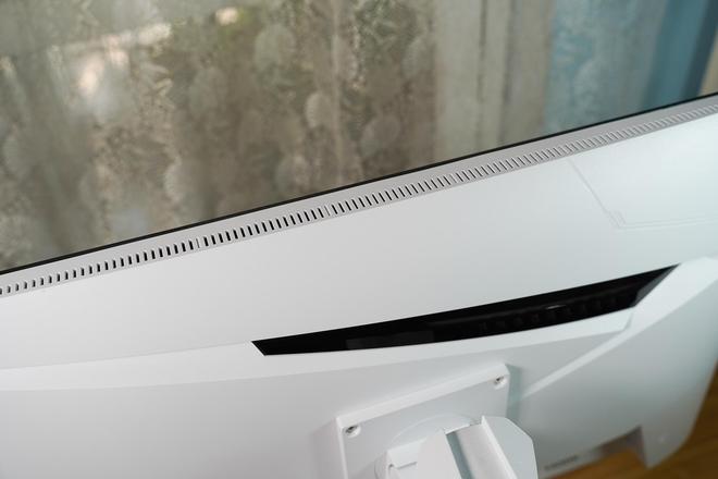 白色闪电320Hz高刷电竞显示器微星MAG 274QRFW X32白刃体验(图4)